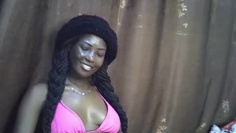 cute_emmy1 online show from 11/06/25, 12:28