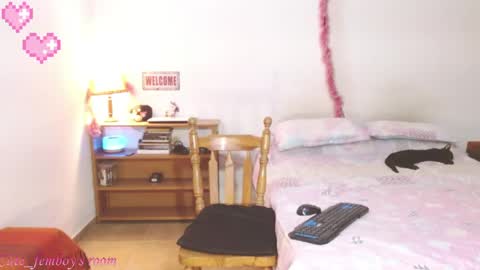 Snapshot of cute_femboy420 chatting on 06/04/26, 01:00 Valeria Vergara online show from 06/04/26, 01:00
