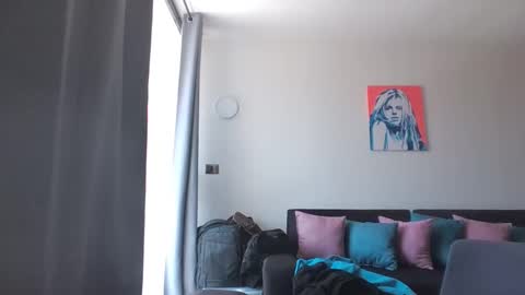 Cute friends online show from 11/15/25, 03:19