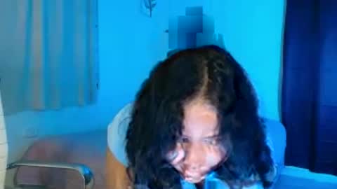 cute_hippo8 online show from 06/15/26, 11:18