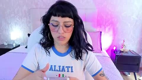 Sofa  online show from 04/21/26, 07:50