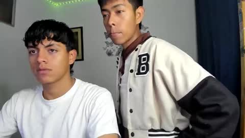 Snapshot of cute_horny_friends chatting on 05/19/26, 12:49 AnderSamu online show from 05/19/26, 12:49