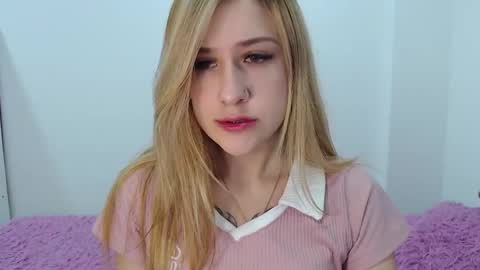 Snapshot of cute_isaa chatting on 02/23/25, 09:59 Isabella online show from 02/23/25, 09:59