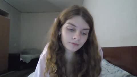 cute_kitte online show from 12/21/24, 09:15