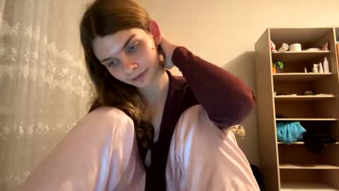 cute_kitte online show from 01/05/25, 01:03