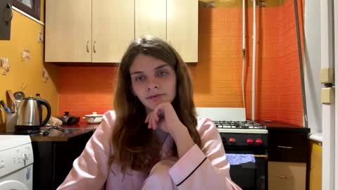 cute_kitte online show from 01/10/25, 10:04