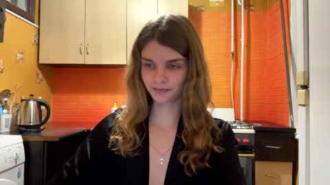 cute_kitte online show from 01/27/25, 10:06