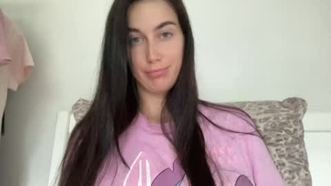 Snapshot of cute_kriss94 chatting on 07/25/26, 02:58 cute_kriss94 online show from 07/25/26, 02:58