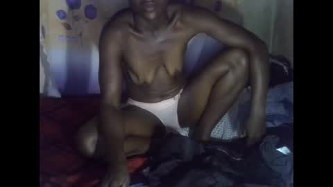 cute_leylah online show from 04/27/26, 04:10