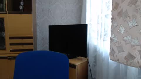 cute_lion_ online show from 02/09/25, 08:33