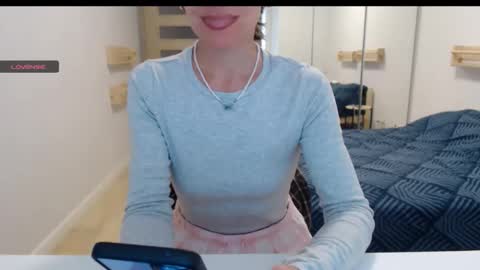 cute_lion_ online show from 10/18/25, 12:06