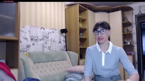 cute_lion_ online show from 12/01/25, 11:48