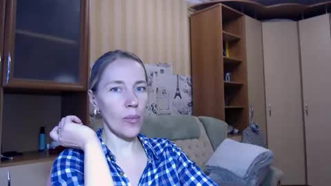 cute_lion_ online show from 03/16/26, 02:10