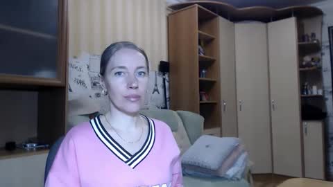 Snapshot of cute_lion_ chatting on 05/31/26, 06:42 cute_lion_ online show from 05/31/26, 06:42