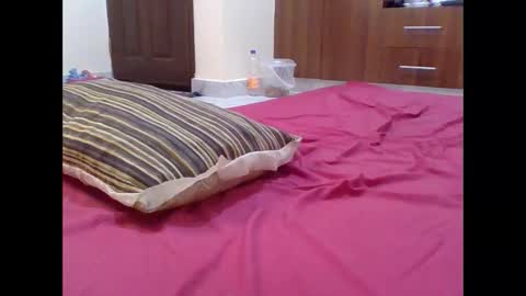 cute_lizah online show from 10/16/25, 06:31