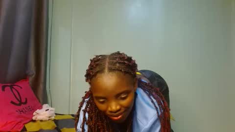 cute_lorna online show from 04/23/26, 12:29