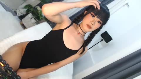 Snapshot of cute_maloi chatting on 05/25/26, 06:36 Jane online show from 05/25/26, 06:36
