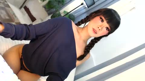 Snapshot of cute_maloi chatting on 07/20/26, 05:00 Jane online show from 07/20/26, 05:00