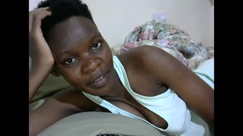 Snapshot of cute_marion chatting on 10/17/25, 06:10 cute_marion online show from 10/17/25, 06:10