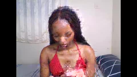 cute messy online show from 06/07/26, 12:20