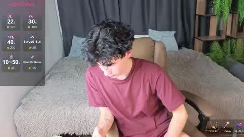 Snapshot of cute_mikex chatting on 11/01/25, 06:21 Mike online show from 11/01/25, 06:21