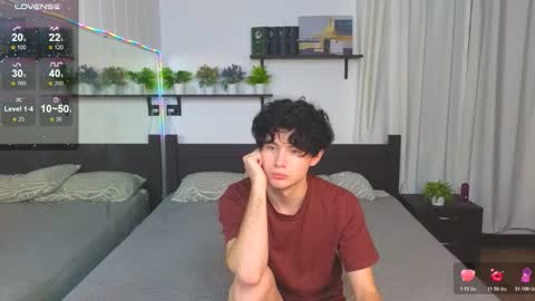 Snapshot of cute_mikex chatting on 11/26/25, 07:04 Mike online show from 11/26/25, 07:04