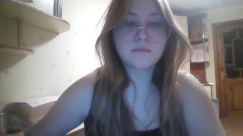 Veronica online show from 12/15/24, 04:59