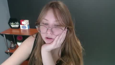 Veronica online show from 01/29/25, 10:27