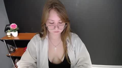 Veronica online show from 02/27/25, 08:06