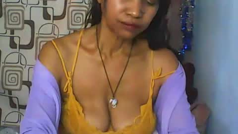 Snapshot of cute_moll chatting on 05/27/26, 08:11 murielle online show from 05/27/26, 08:11