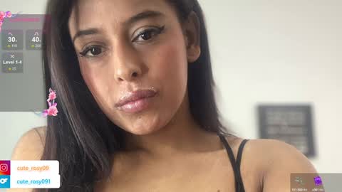 Snapshot of cute_rosy chatting on 12/17/24, 03:17 rosy online show from 12/17/24, 03:17