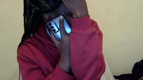 cute_roxie online show from 12/23/24, 07:41