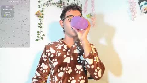 Snapshot of cute_sammy_1 chatting on 09/17/25, 11:23 cute_sammy_1 online show from 09/17/25, 11:23