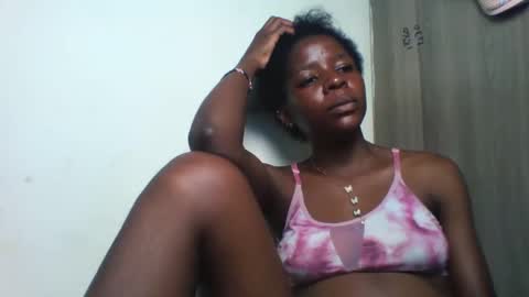 Snapshot of cute_sexy3 chatting on 01/20/25, 01:42 SHARON online show from 01/20/25, 01:42