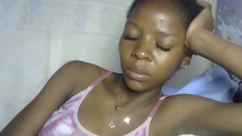 Snapshot of cute_sexy3 chatting on 03/11/25, 01:01 SHARON online show from 03/11/25, 01:01