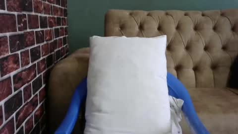 cute_sidney online show from 02/18/25, 11:11