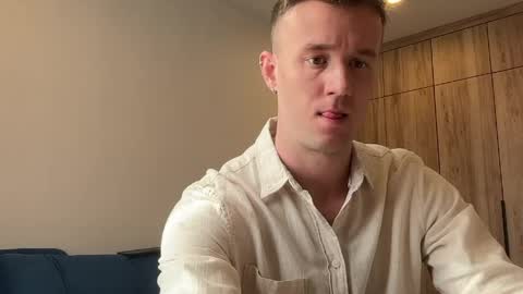 cute_skywalker online show from 04/22/26, 07:44