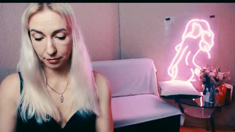 cute_smile_shy online show from 10/09/25, 07:01