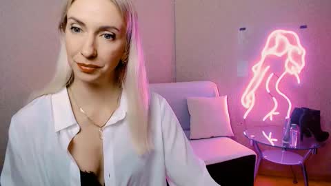 cute_smile_shy online show from 01/07/26, 09:28