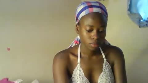 cute_sonny online show from 12/01/25, 07:13