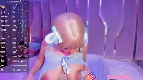 Snapshot of cute_stoone chatting on 02/12/26, 08:26 SOLEI online show from 02/12/26, 08:26