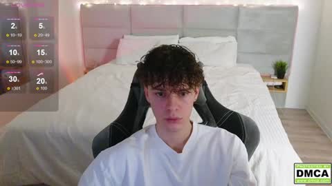 Snapshot of cute_thomas chatting on 12/12/24, 05:15 Thomas - online show from 12/12/24, 05:15