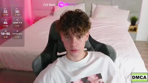 Snapshot of cute_thomas chatting on 01/21/25, 08:43 Thomas - online show from 01/21/25, 08:43