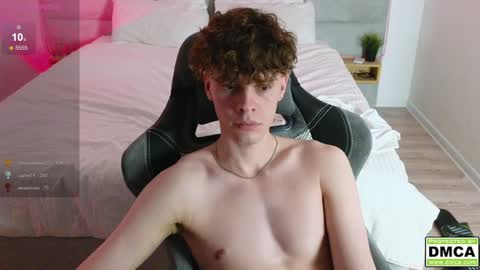Snapshot of cute_thomas chatting on 01/24/25, 12:42 Thomas - online show from 01/24/25, 12:42