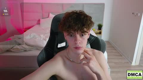 Snapshot of cute_thomas chatting on 02/01/25, 03:30 Thomas - online show from 02/01/25, 03:30