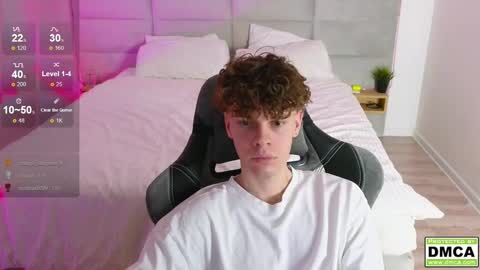 Snapshot of cute_thomas chatting on 02/10/25, 11:34 Thomas - online show from 02/10/25, 11:34