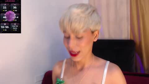 Snapshot of cute_valerie666 chatting on 02/26/26, 02:38 valerie online show from 02/26/26, 02:38