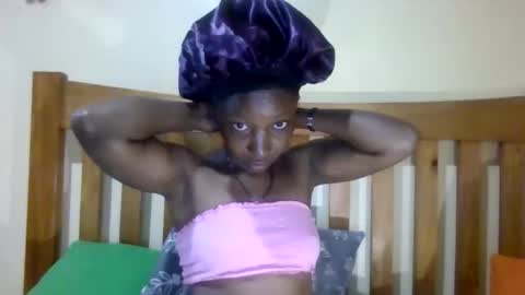 cute_xeniah online show from 11/29/25, 02:58