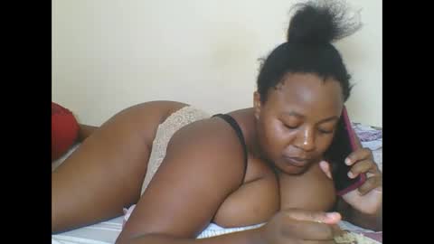 Snapshot of cuteaurel chatting on 03/06/26, 05:53 AURELIA online show from 03/06/26, 05:53