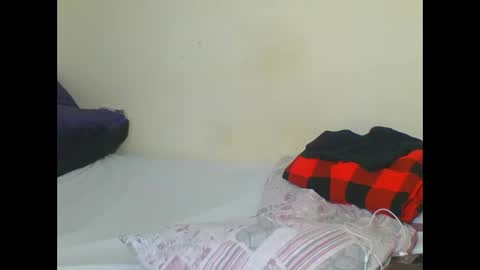 Snapshot of cuteaurel chatting on 05/17/26, 09:33 AURELIA online show from 05/17/26, 09:33
